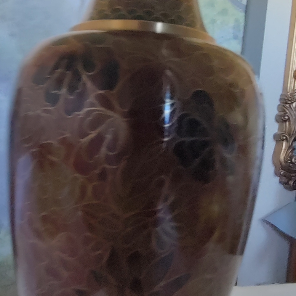 Beautiful Asian Vase - Picture 2 of 4
